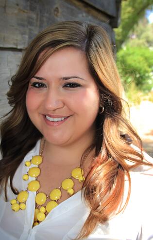 Elena Hernandez Head Shot
