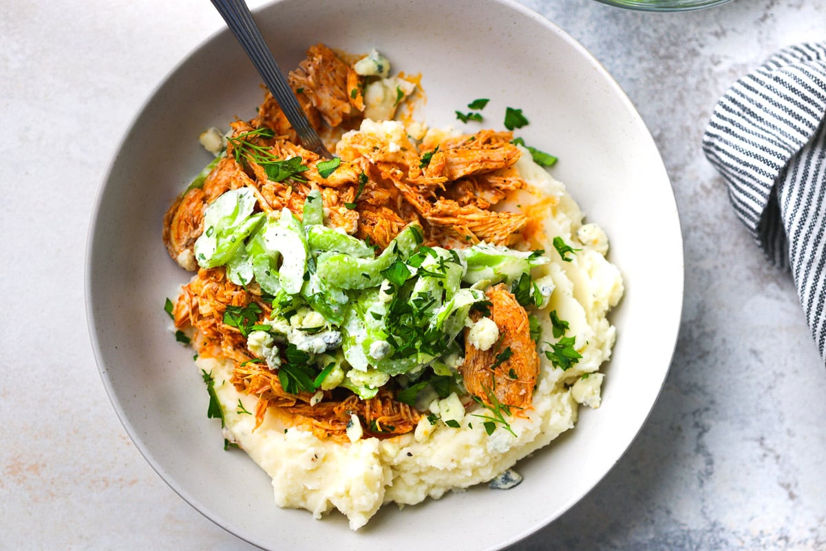 buffalo chicken mashed potato bowl4-1