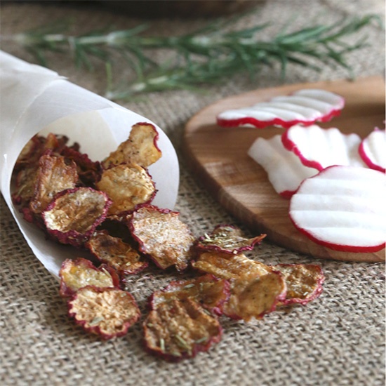 Rosemary Garlic Radish Chips