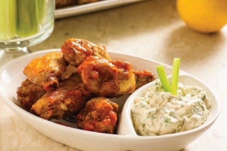 Hot Wings with Blue Cheese Lemon Dip