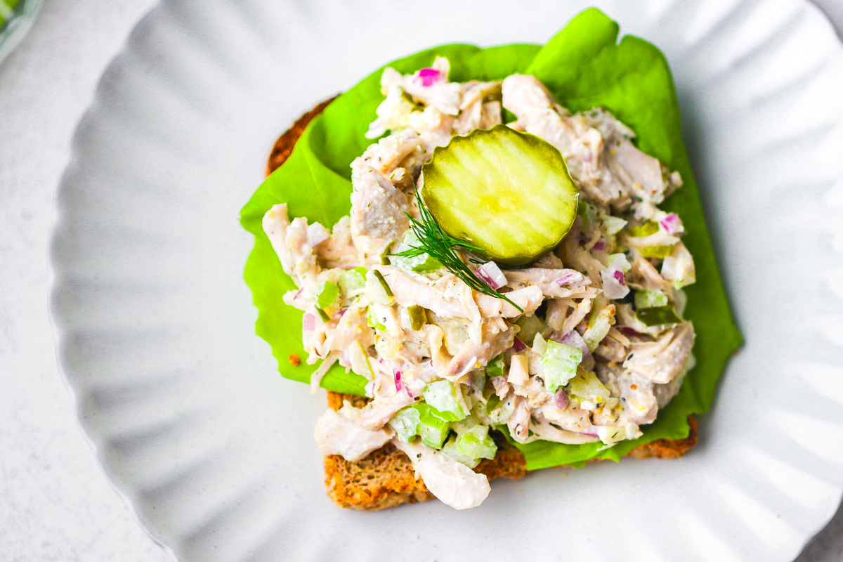 dill pickle chicken salad2-1