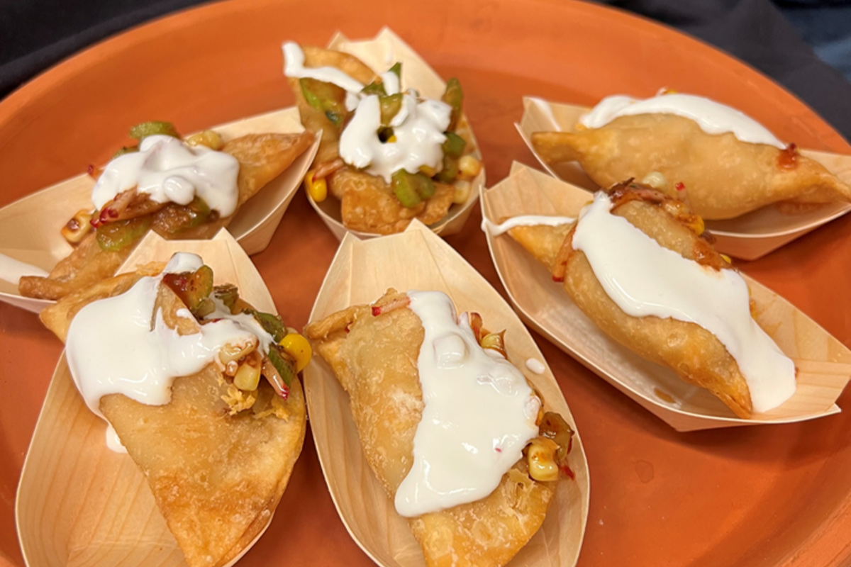 Dandy Super Sweet Corn & Chicken Empanadas