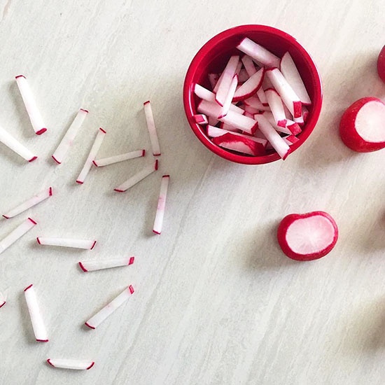 radish ministicks in a cup